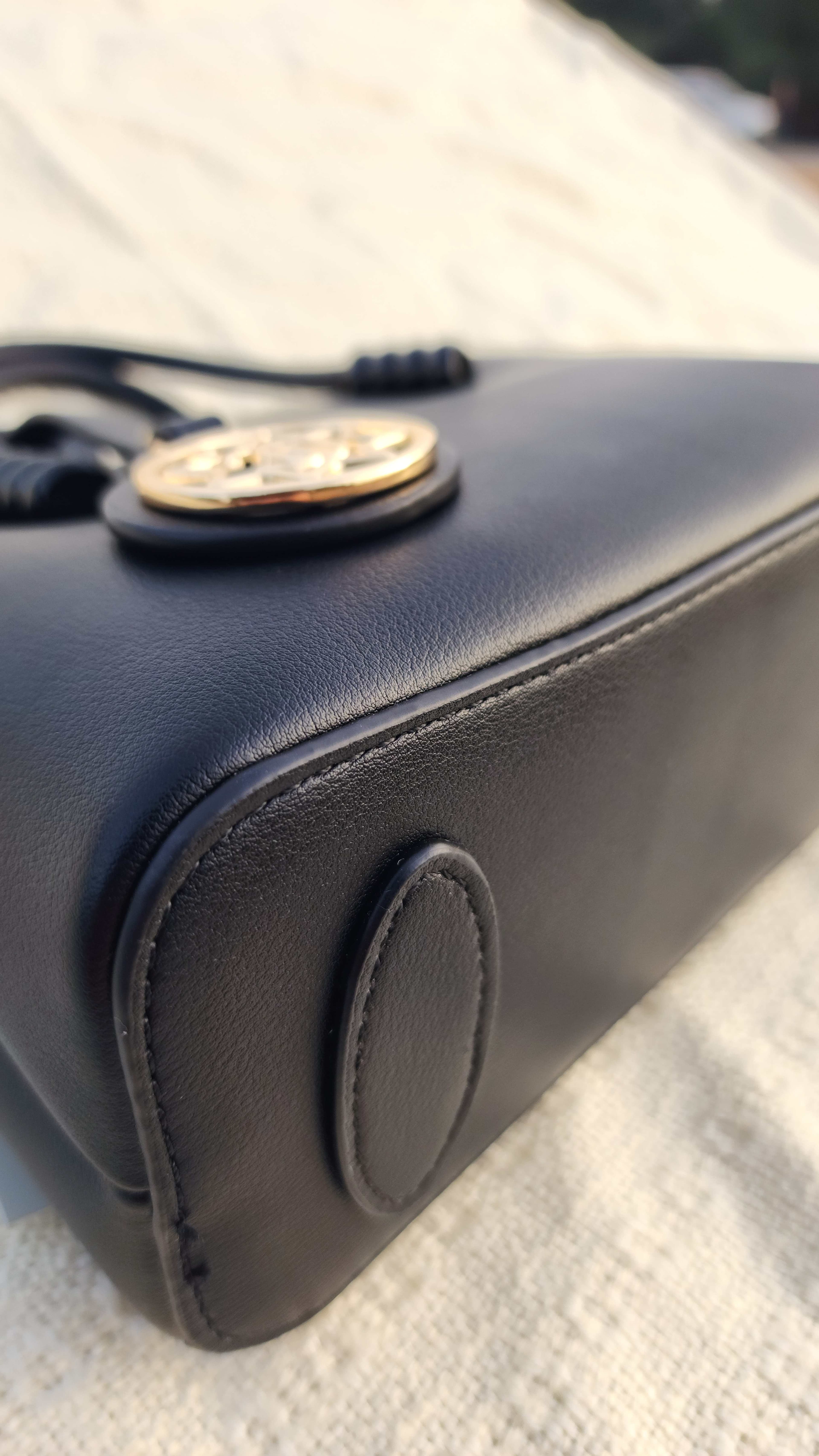 Eme&treinta Handbag with Shoulder Strap — view 3