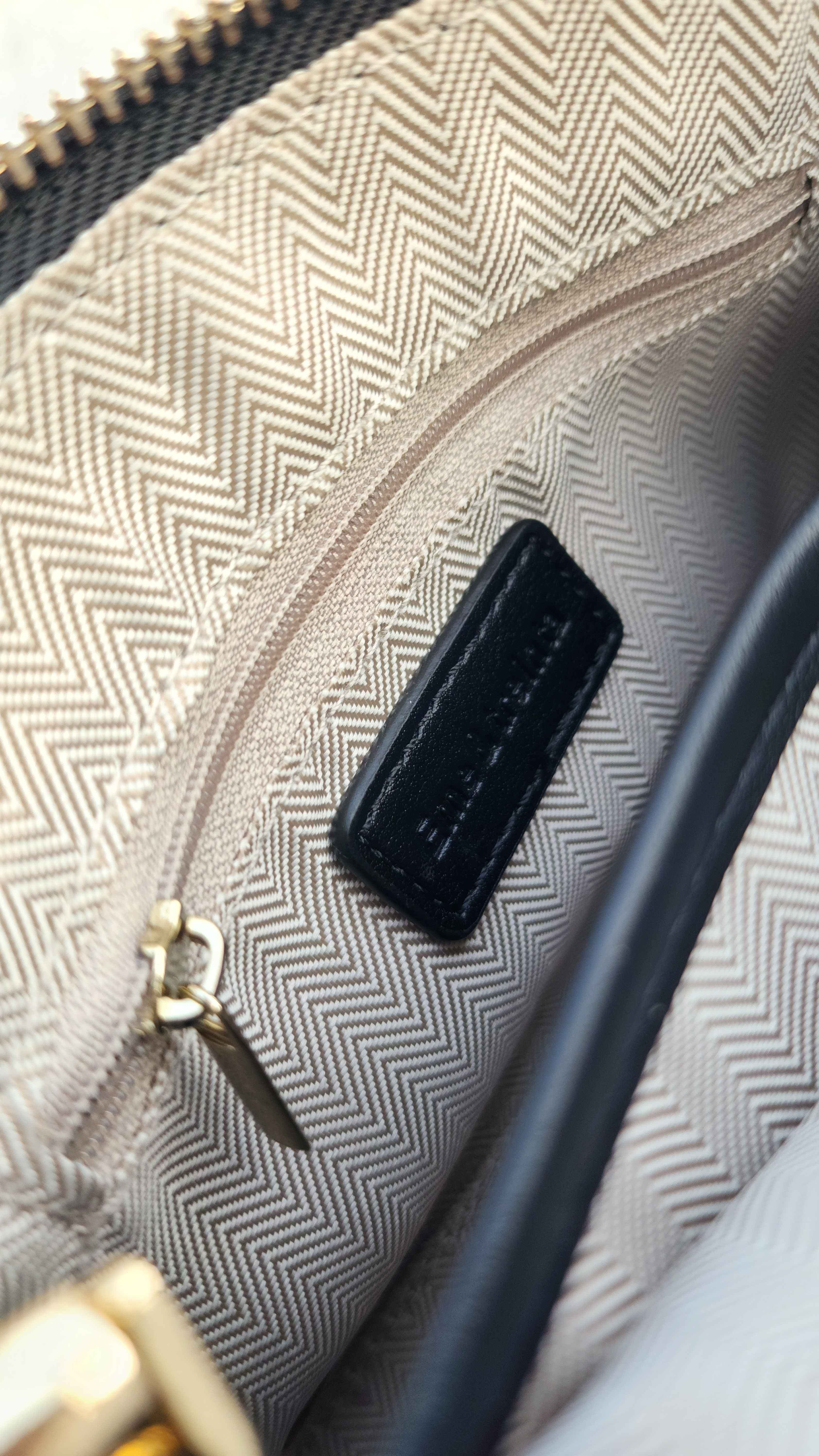 Eme&treinta Handbag with Shoulder Strap — view 8